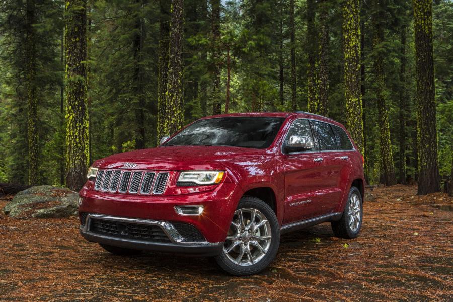  Jeep Grand Cherokee Summit 2014 года  (фото 37 из 61)